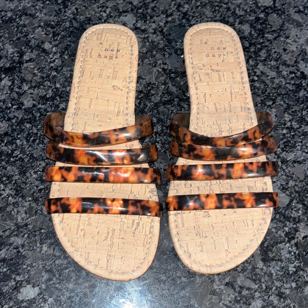 Slide sandals